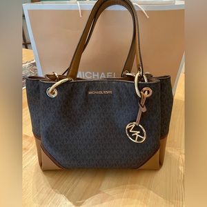 Michael Kors small satchel purse